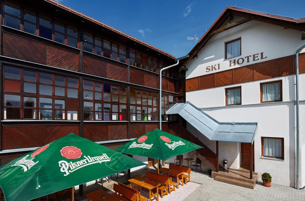 Ski Hotel Svoboda Nad Upou Exterior photo