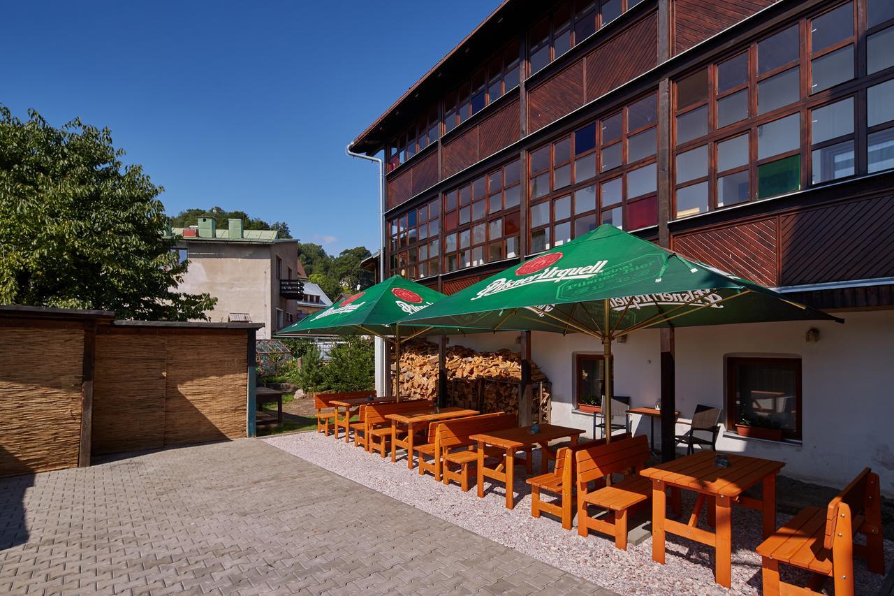 Ski Hotel Svoboda Nad Upou Exterior photo